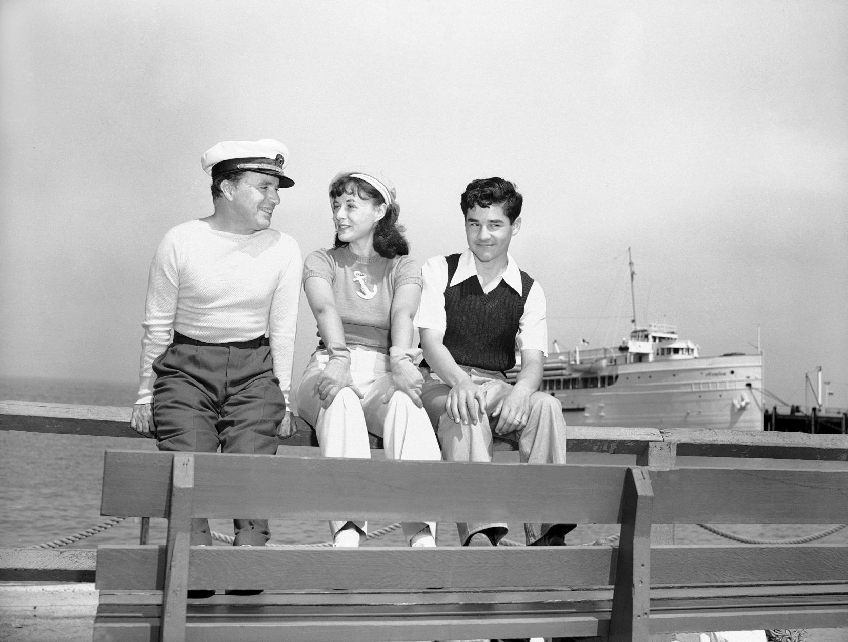Charlie Chaplin, Paulette Goddard, Charlie Chaplin Jr.